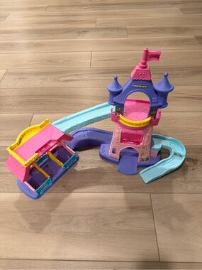 Fisher Price Little People Klip Klop Princess Castle With Flag